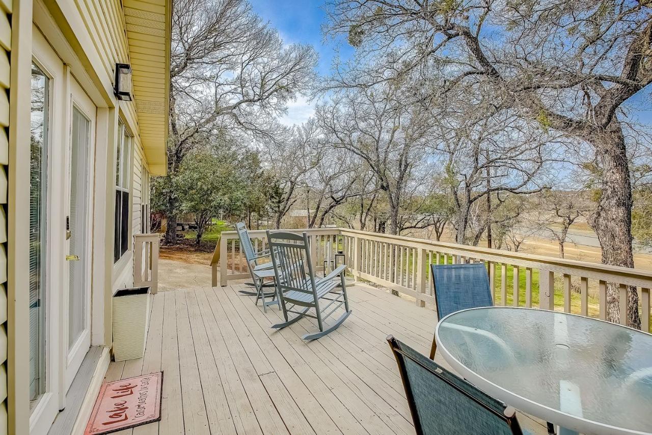 Lakeview Lodge Spicewood Exterior photo