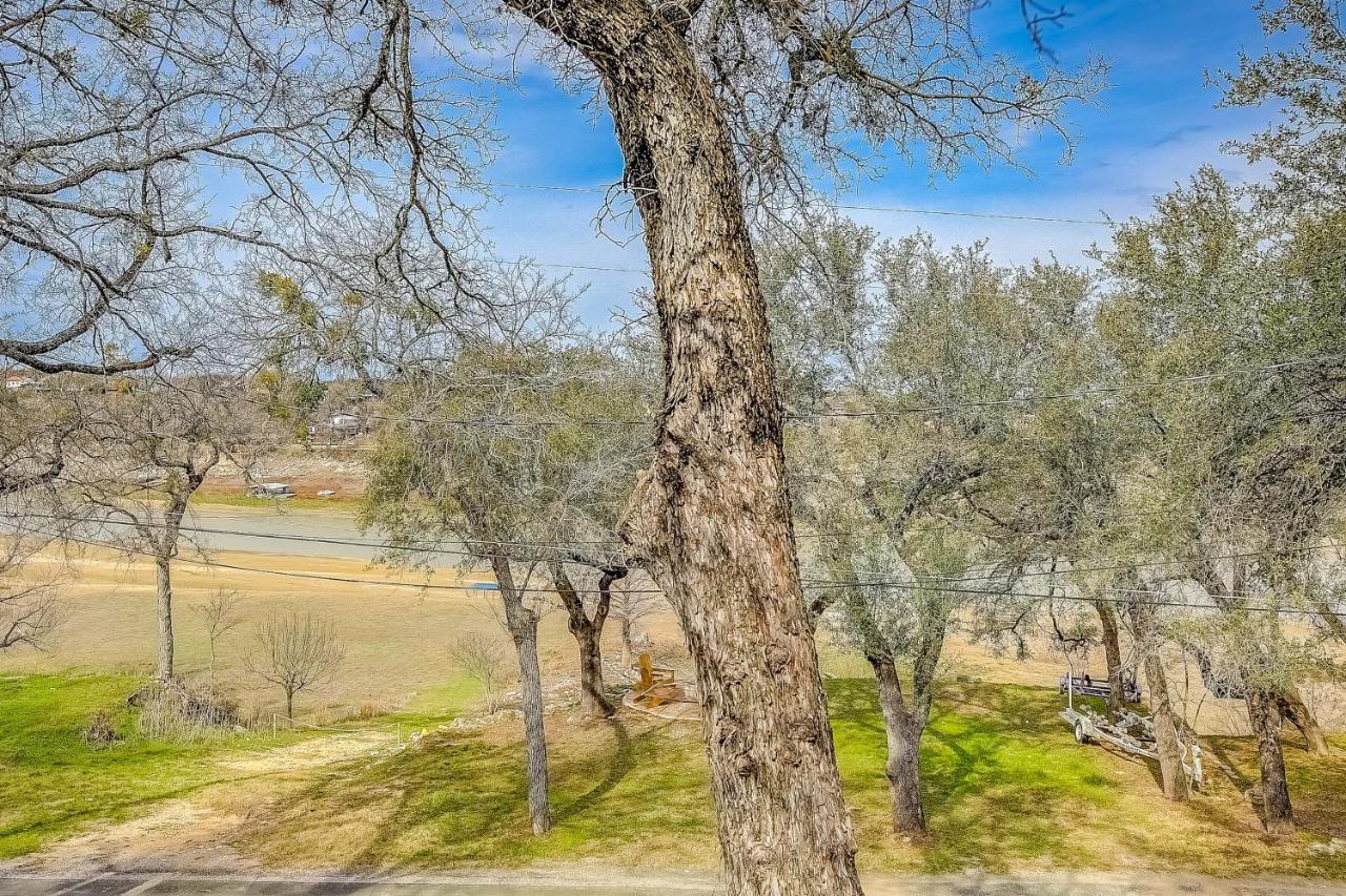 Lakeview Lodge Spicewood Exterior photo